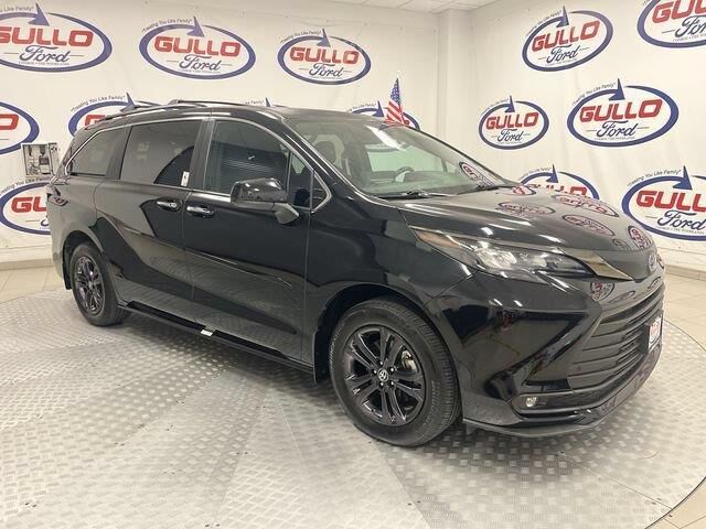 2024 Toyota Sienna Woodland Edition