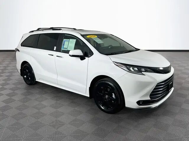 2026 Toyota Sienna Woodland Edition