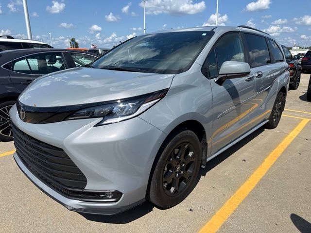 2026 Toyota Sienna Woodland Edition