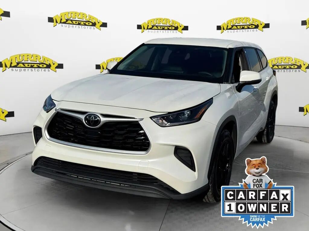 2021 Toyota Highlander L — photo 1 of 26