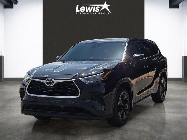 2020 Toyota Highlander L — photo 1 of 23