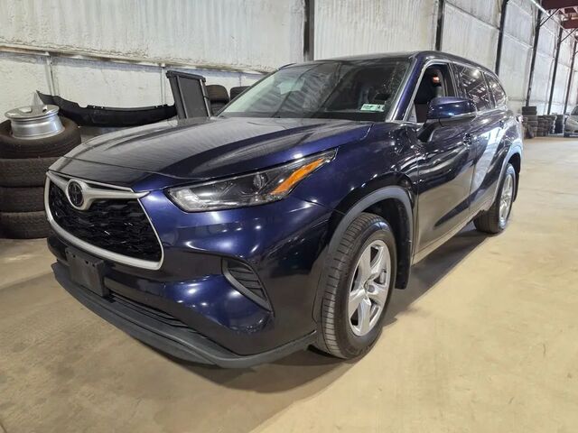 2022 Toyota Highlander L
