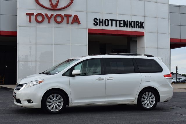 2012 Toyota Sienna Limited — photo 1 of 13