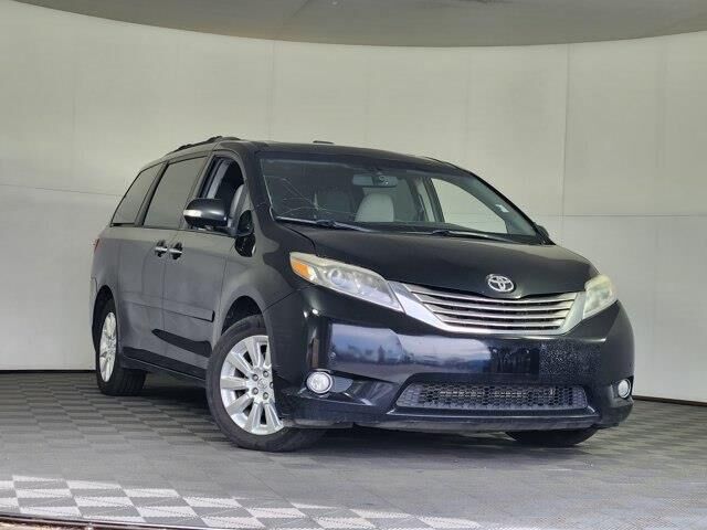 2015 Toyota Sienna XLE 7-Passenger