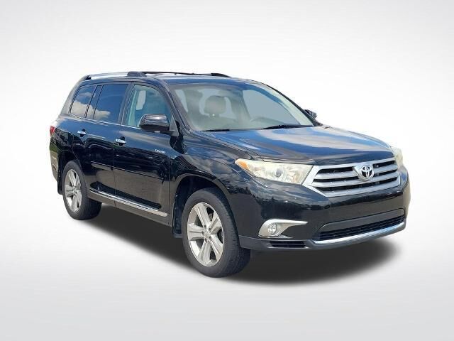 2013 Toyota Highlander Limited — photo 1 of 26