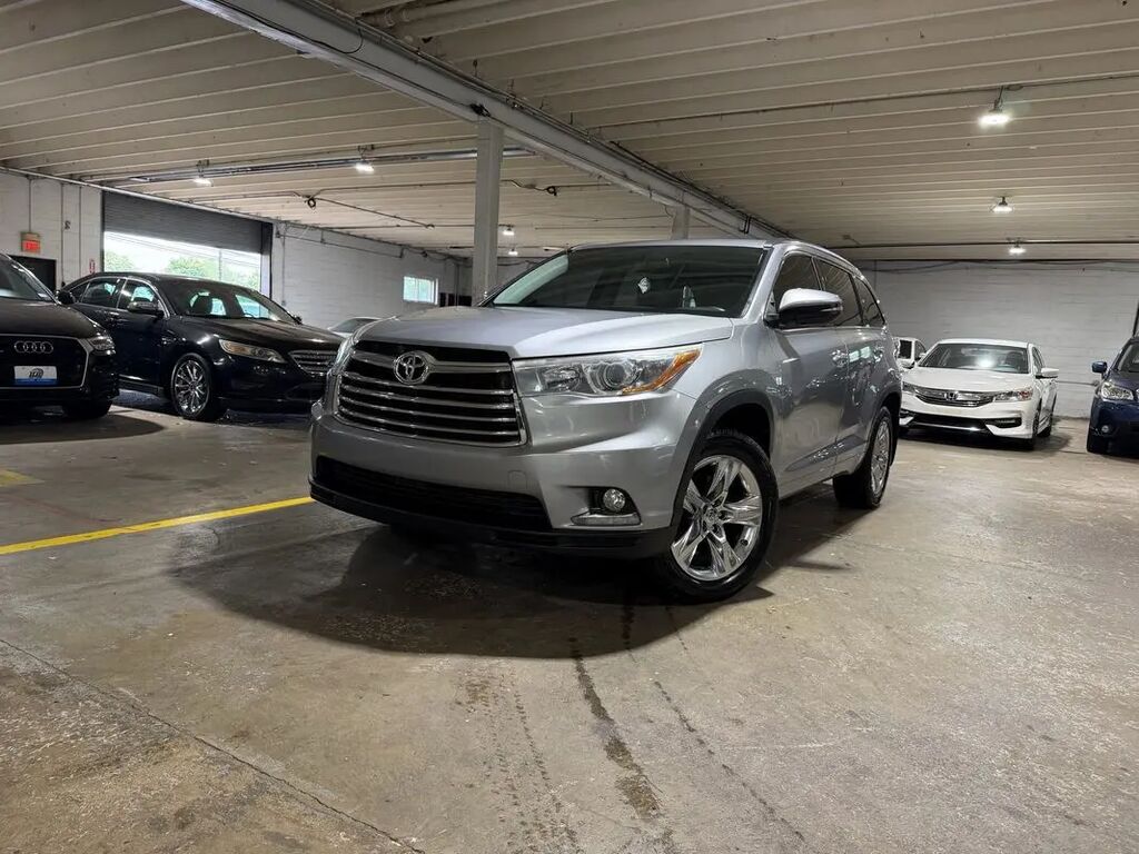 2015 Toyota Highlander Limited — photo 1 of 13