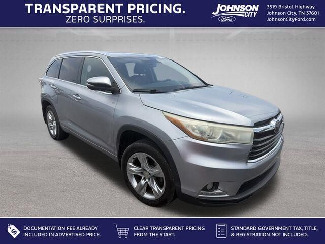 2015 Toyota Highlander Limited Platinum — photo 1 of 9