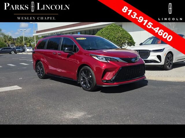 2024 Toyota Sienna XSE 7-Passenger