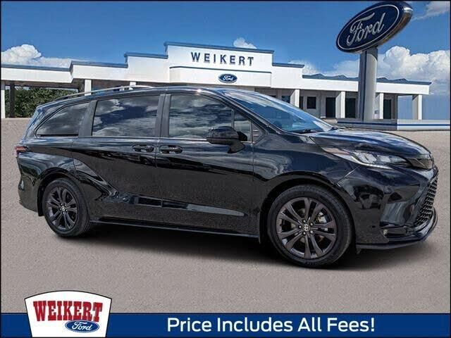 2025 Toyota Sienna XSE 7-Passenger