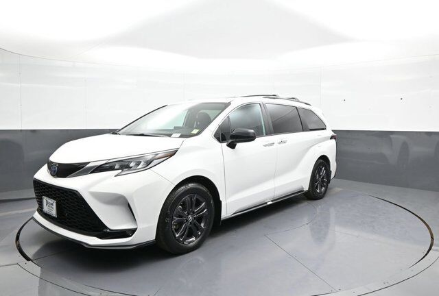 2024 Toyota Sienna XSE