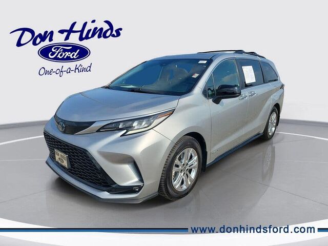 2021 Toyota Sienna XSE 7-Passenger