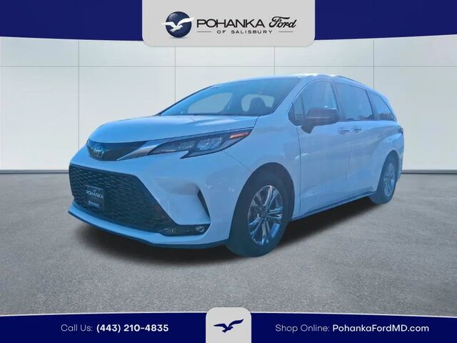 2023 Toyota Sienna XSE 7-Passenger