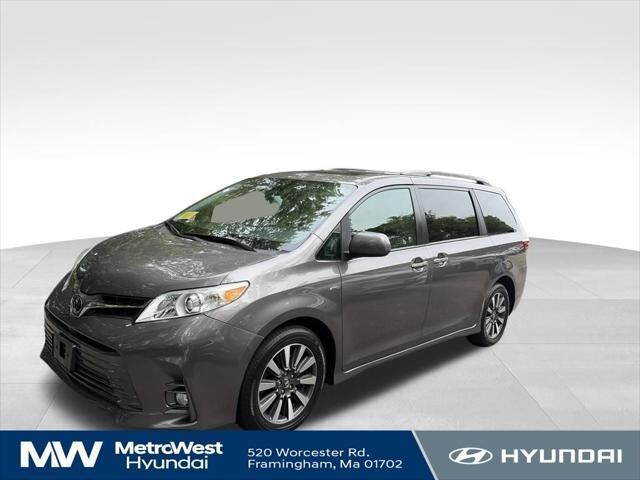 2019 Toyota Sienna XLE 7-Passenger