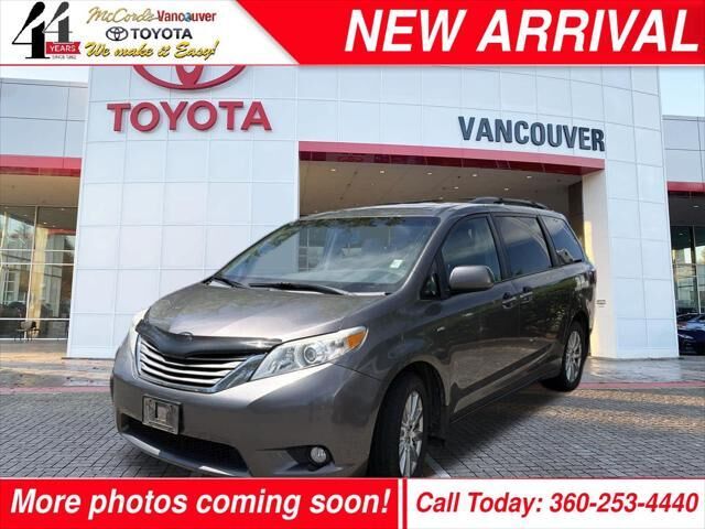 2017 Toyota Sienna XLE 7-Passenger