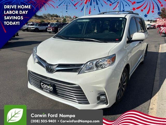 2020 Toyota Sienna XLE 7-Passenger