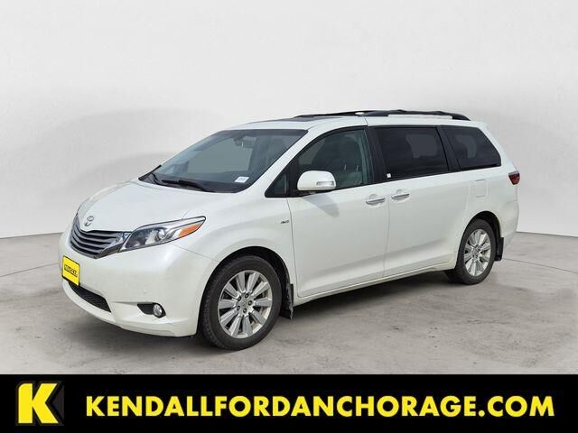 2017 Toyota Sienna XLE 7-Passenger — photo 1 of 26