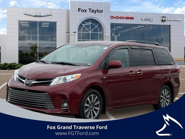 2020 Toyota Sienna XLE Premium 7-Passenger