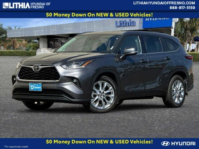 2020 Toyota Highlander Limited — photo 1 of 13