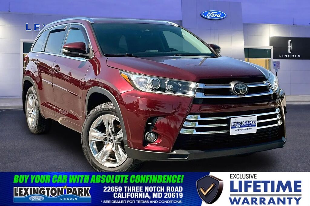 2018 Toyota Highlander Limited — photo 1 of 14