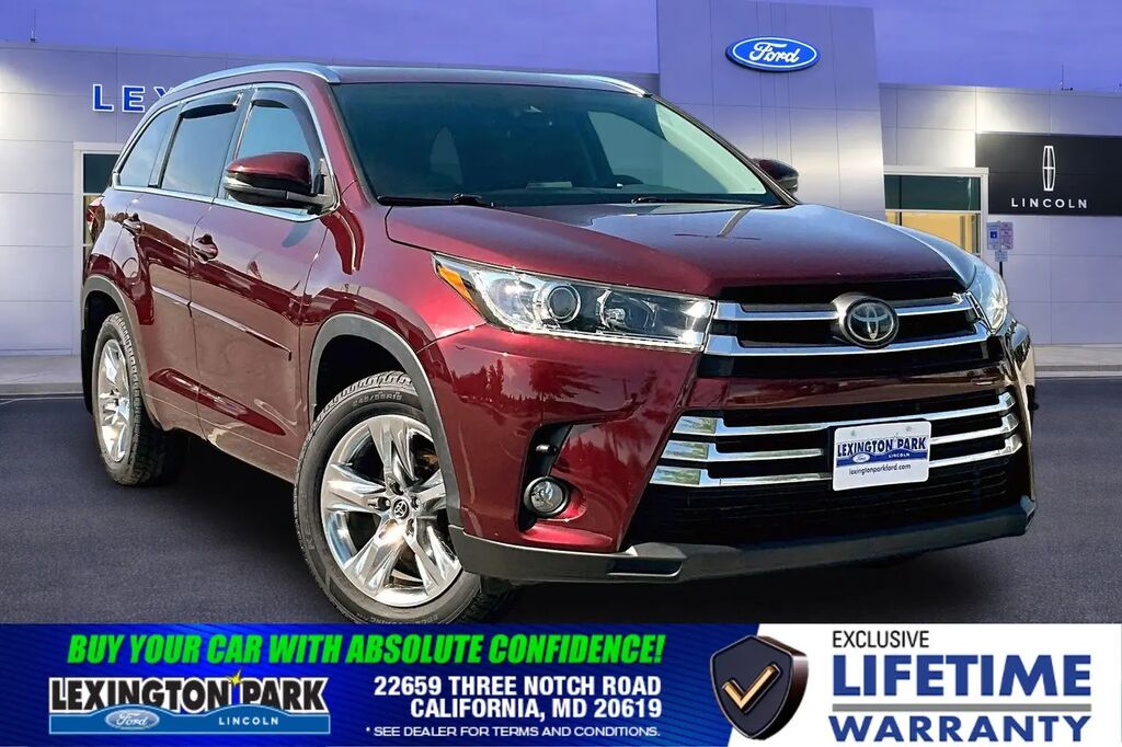 2018 Toyota Highlander Limited — photo 1 of 13