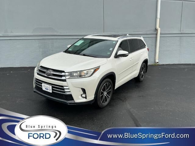 2019 Toyota Highlander Limited Platinum