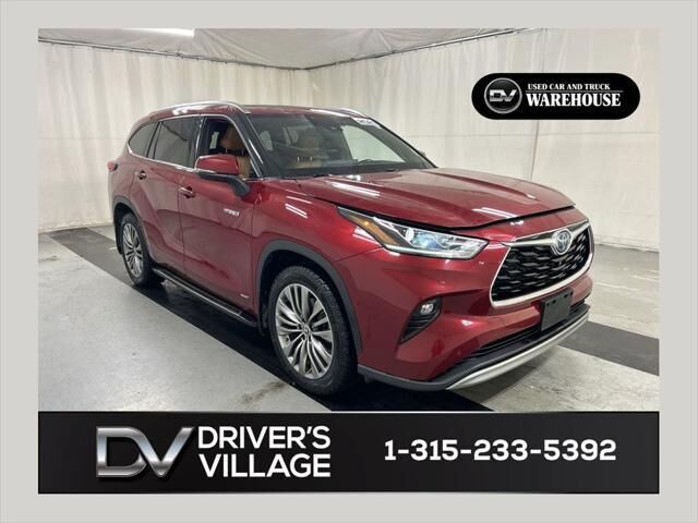 2021 Toyota Highlander Hybrid Platinum — photo 1 of 13