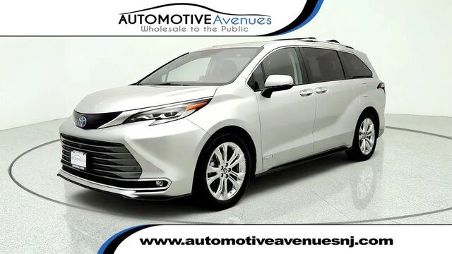 2021 Toyota Sienna Platinum 7-Passenger
