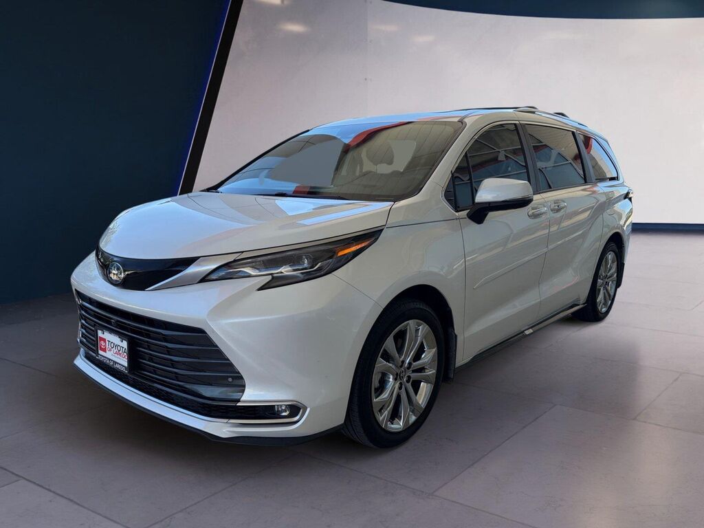 2024 Toyota Sienna Platinum — photo 1 of 13
