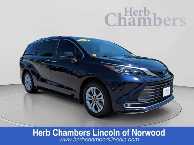 2024 Toyota Sienna Platinum 7-Passenger