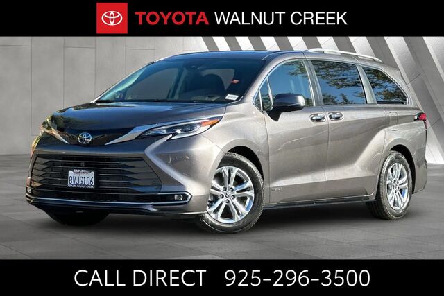 2021 Toyota Sienna Platinum 7-Passenger
