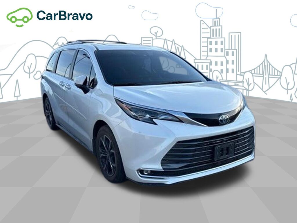2025 Toyota Sienna Platinum — photo 1 of 2