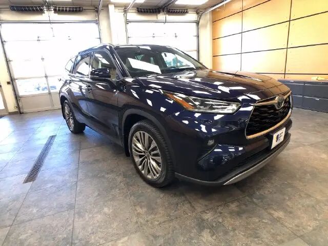 2021 Toyota Highlander Platinum