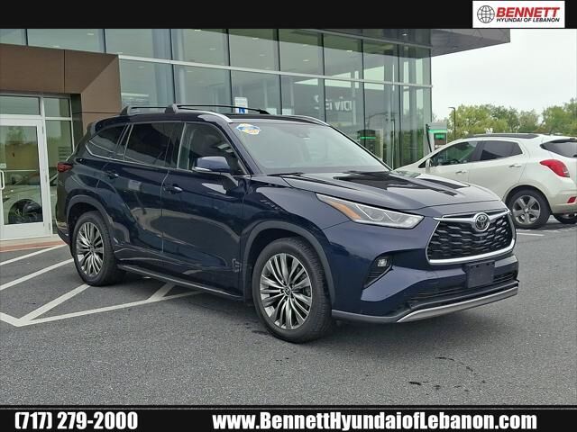 2022 Toyota Highlander Platinum
