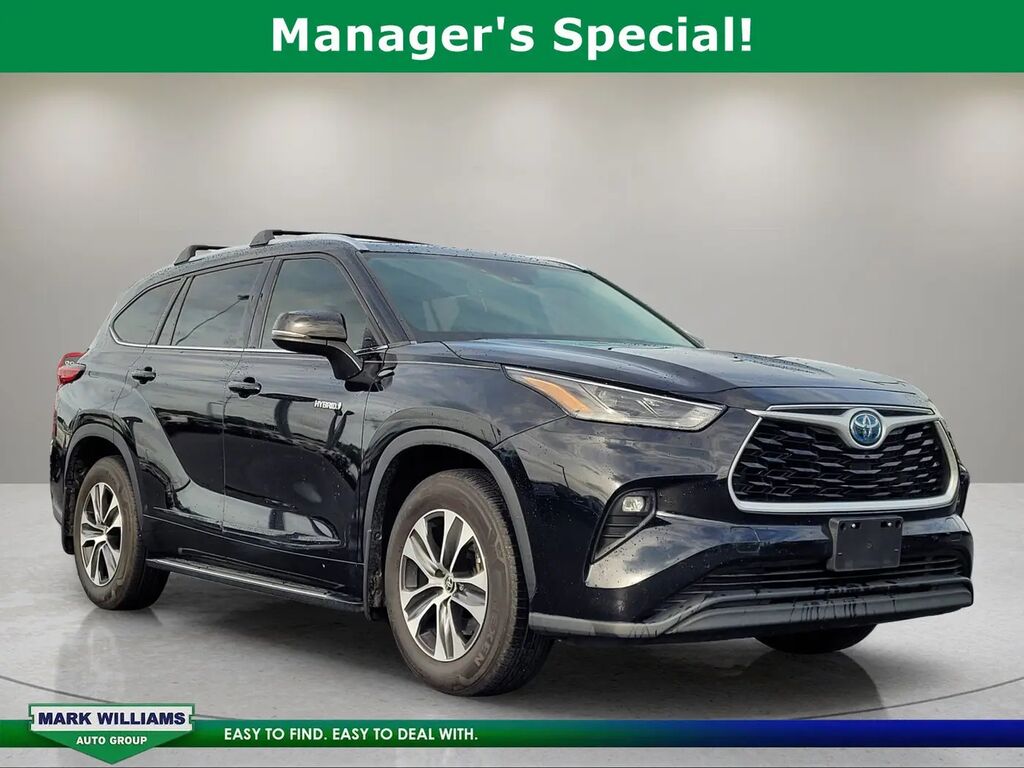 2021 Toyota Highlander Hybrid XLE — photo 1 of 13