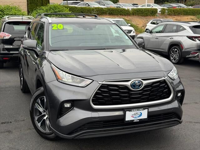 2020 Toyota Highlander Hybrid XLE — photo 1 of 13
