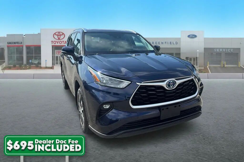 2020 Toyota Highlander Hybrid XLE — photo 1 of 30