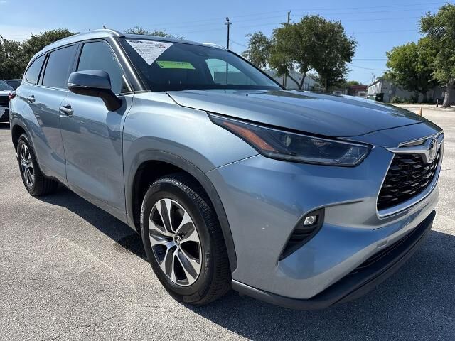 2021 Toyota Highlander XLE