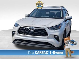 2022 Toyota Highlander XLE — photo 1 of 13