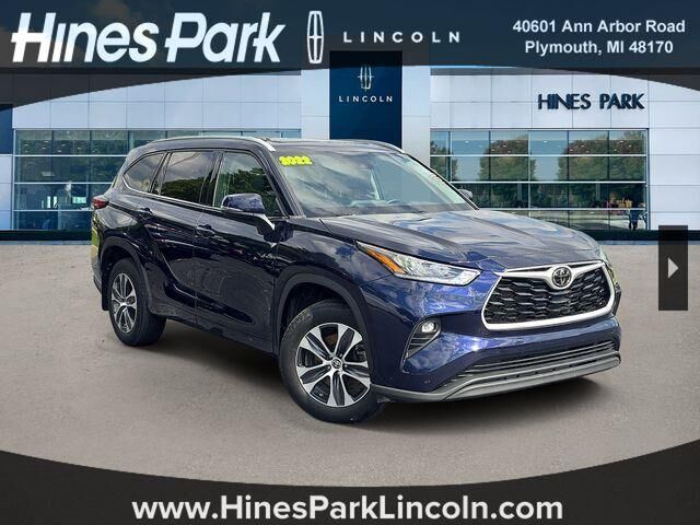 2022 Toyota Highlander XLE