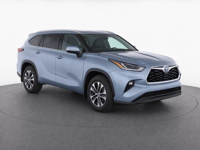 2020 Toyota Highlander Hybrid XLE — photo 1 of 1