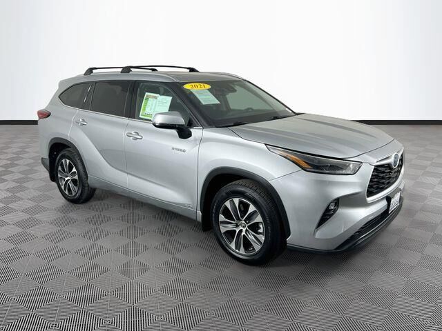 2021 Toyota Highlander Hybrid XLE — photo 1 of 39