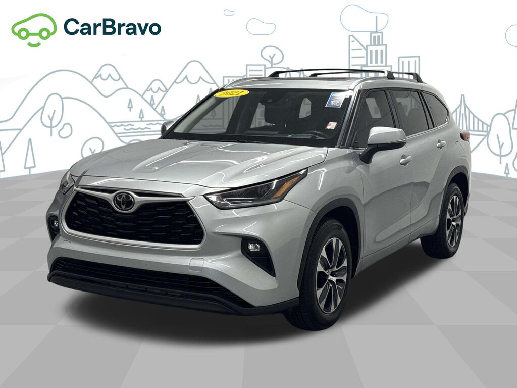 2021 Toyota Highlander XLE — photo 1 of 7