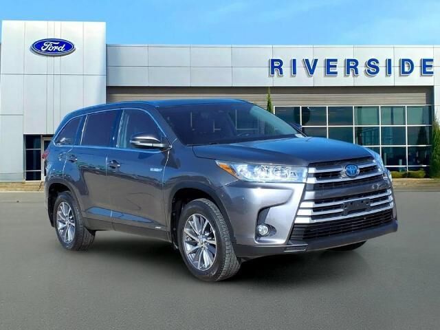 2019 Toyota Highlander Hybrid XLE