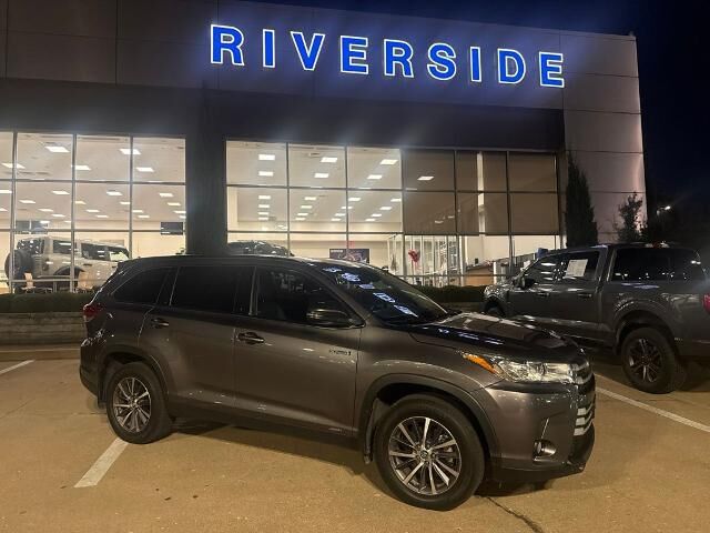 2019 Toyota Highlander Hybrid XLE