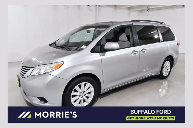 2015 Toyota Sienna LE 7-Passenger