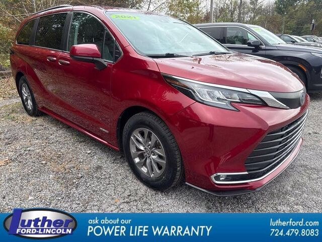 2021 Toyota Sienna XLE 7-Passenger