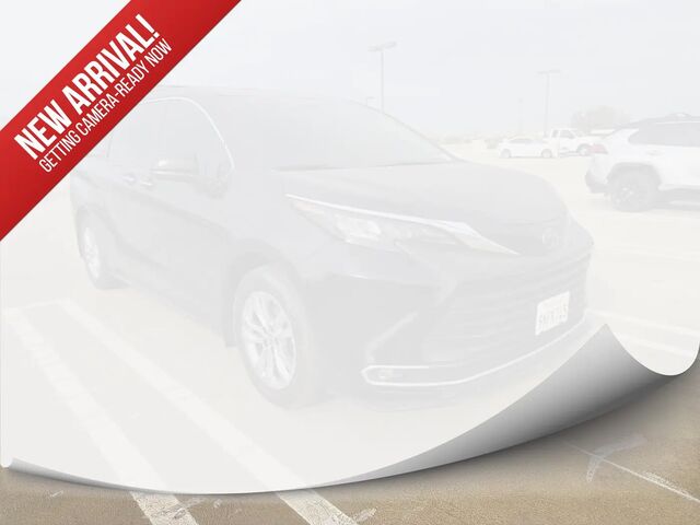 2024 Toyota Sienna XLE 8-Passenger