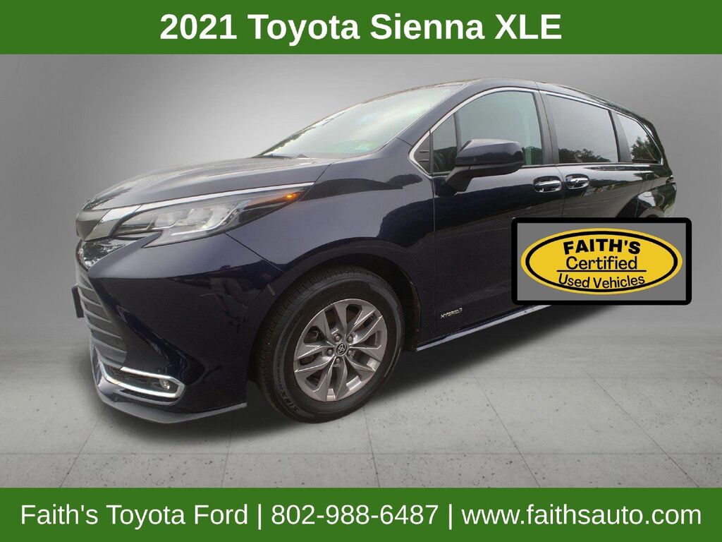 2021 Toyota Sienna XLE 7-Passenger — photo 1 of 13
