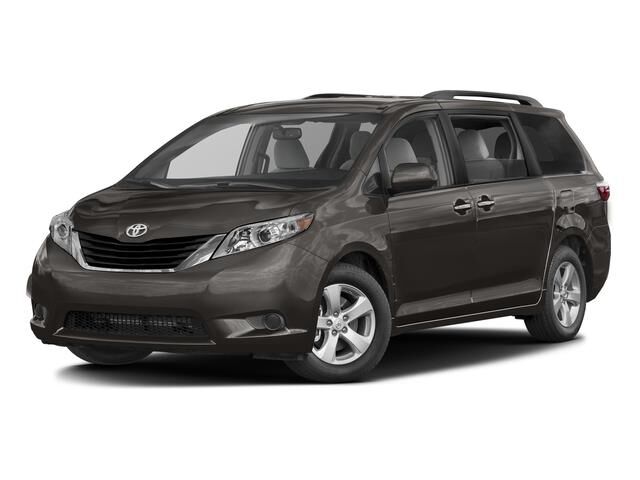 2017 Toyota Sienna LE 7-Passenger