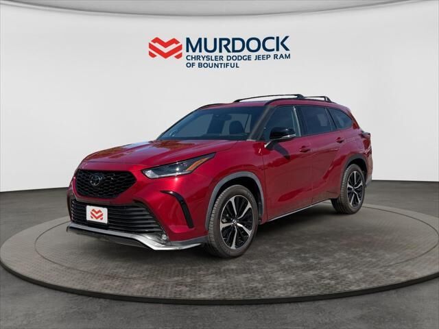 2021 Toyota Highlander XSE — photo 1 of 26